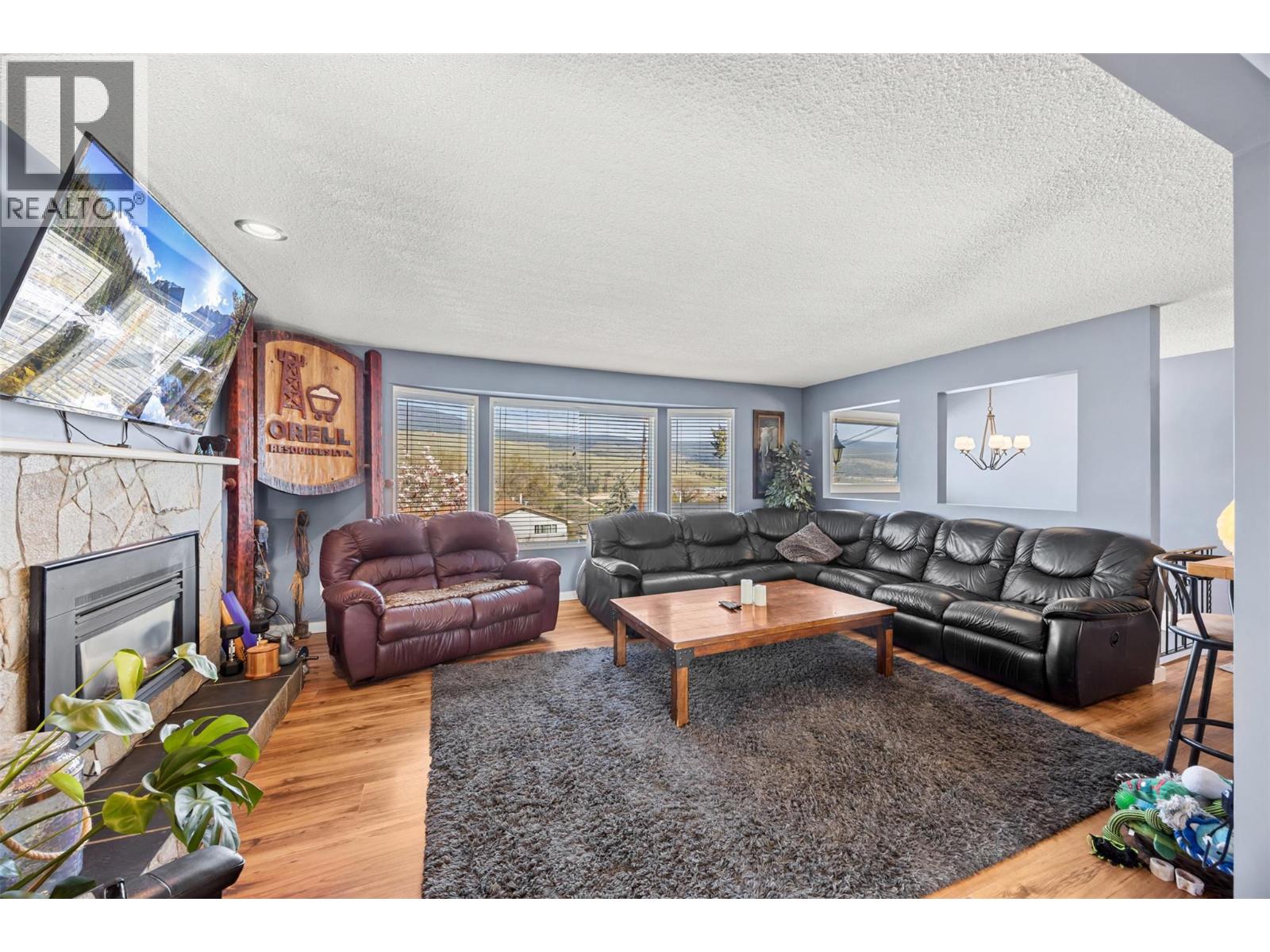 10058 Kel Vern Crescent