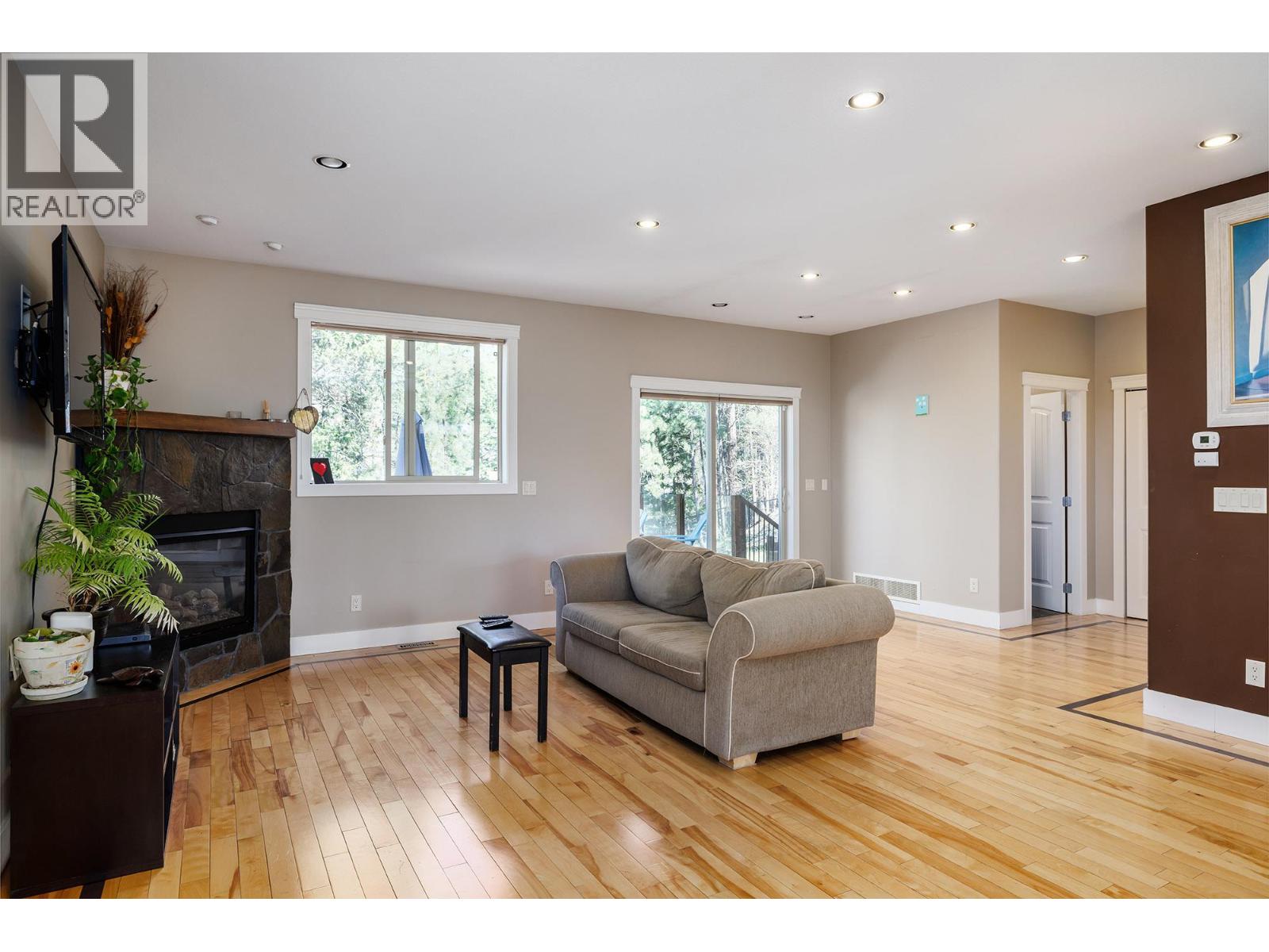 2054 Sunview Drive