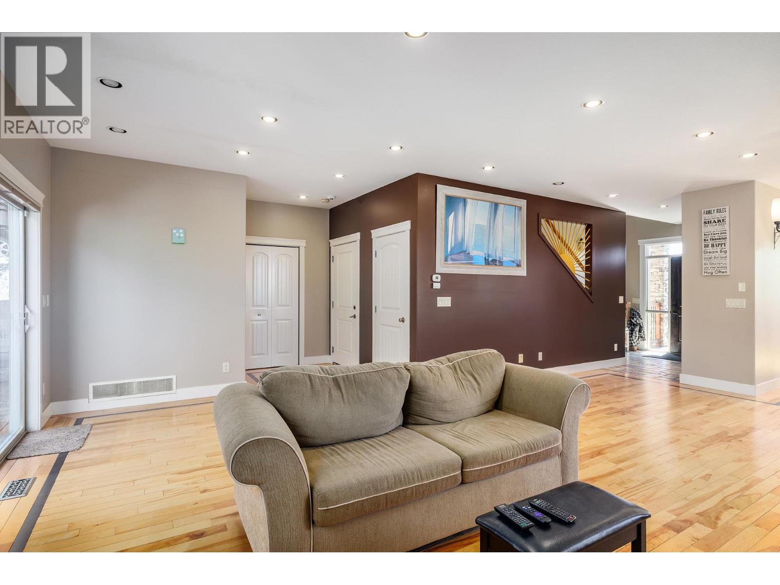 2054 Sunview Drive
