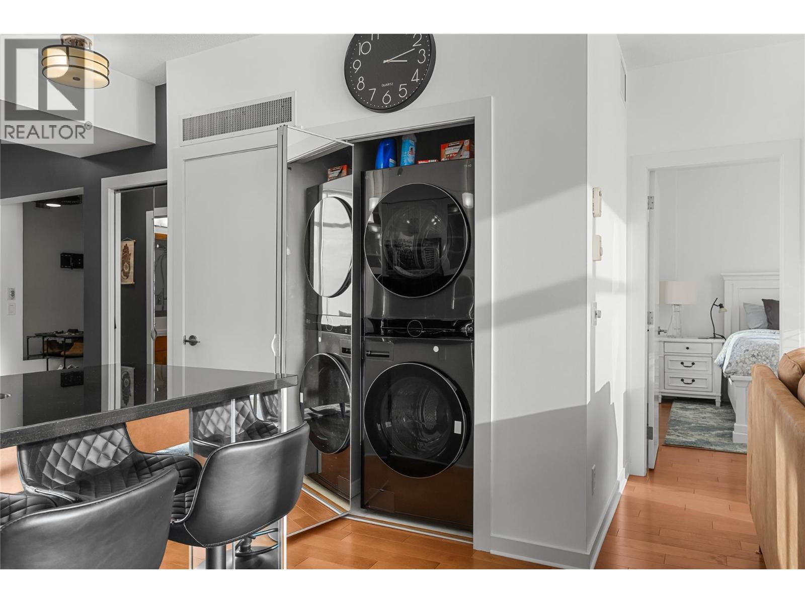 1075 Sunset Drive Unit# 2107