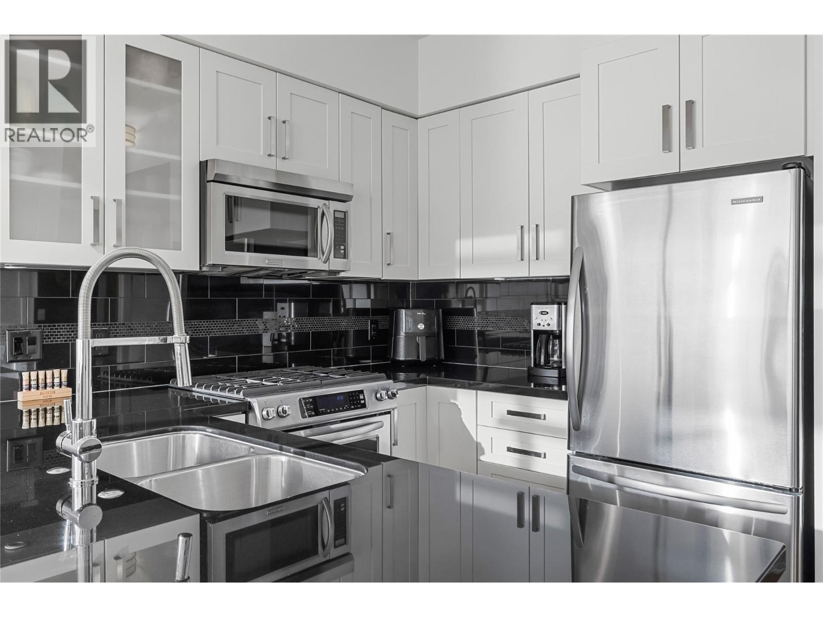 1075 Sunset Drive Unit# 2107