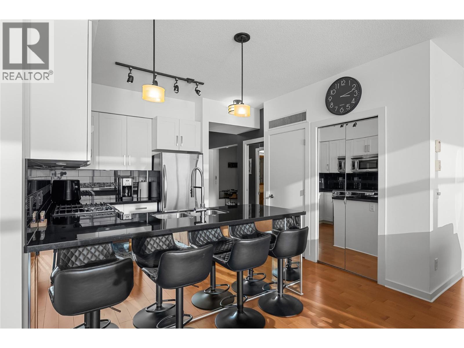 1075 Sunset Drive Unit# 2107