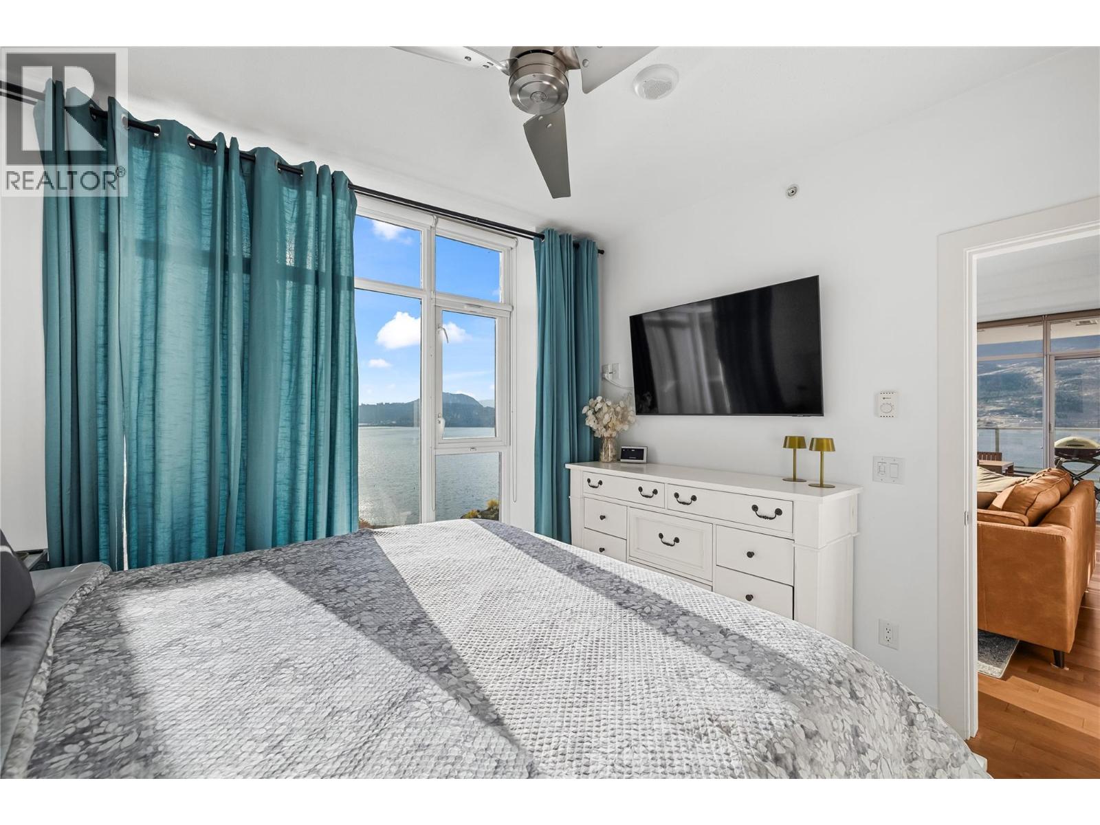 1075 Sunset Drive Unit# 2107