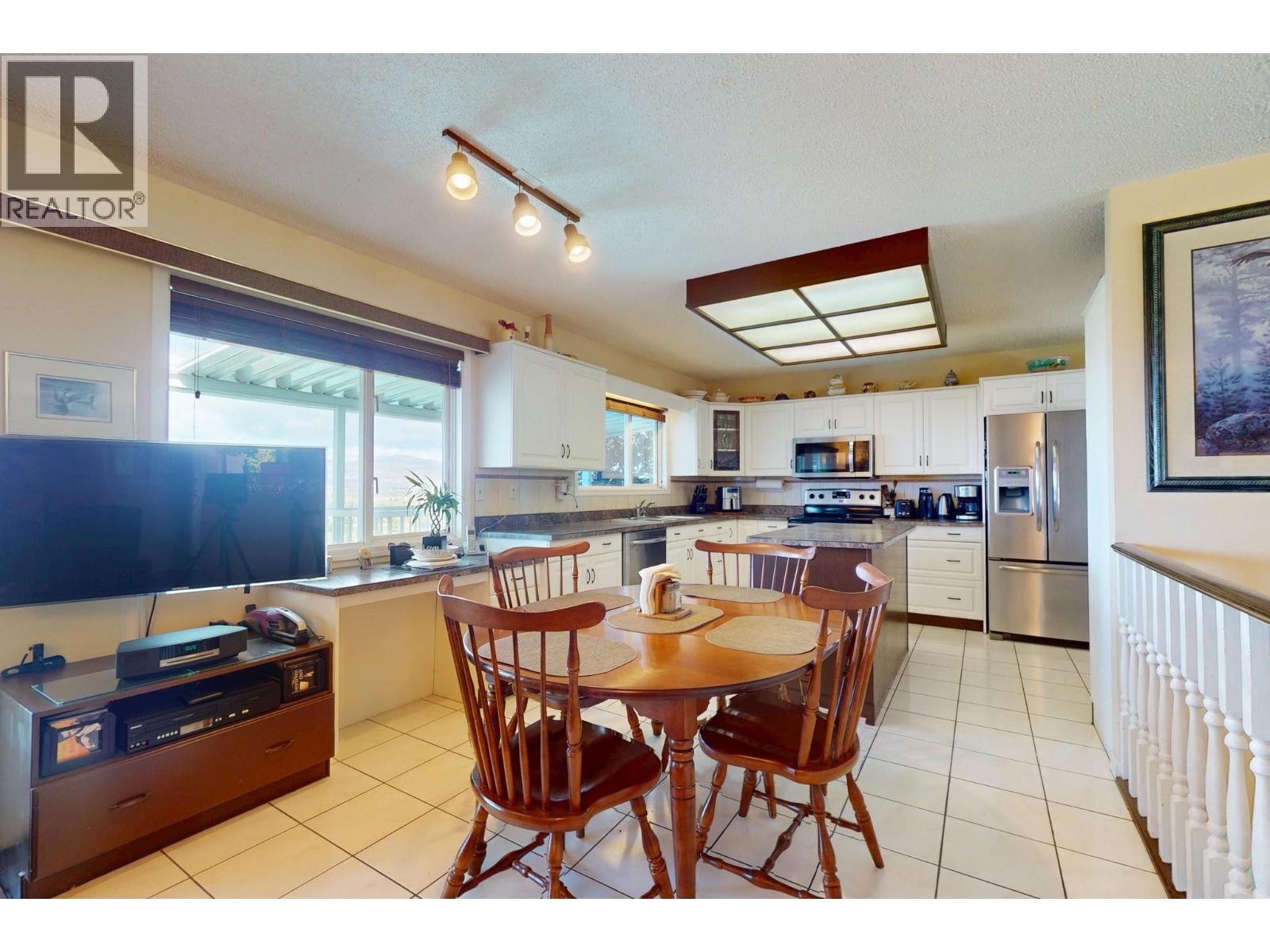 460 El Camino Road