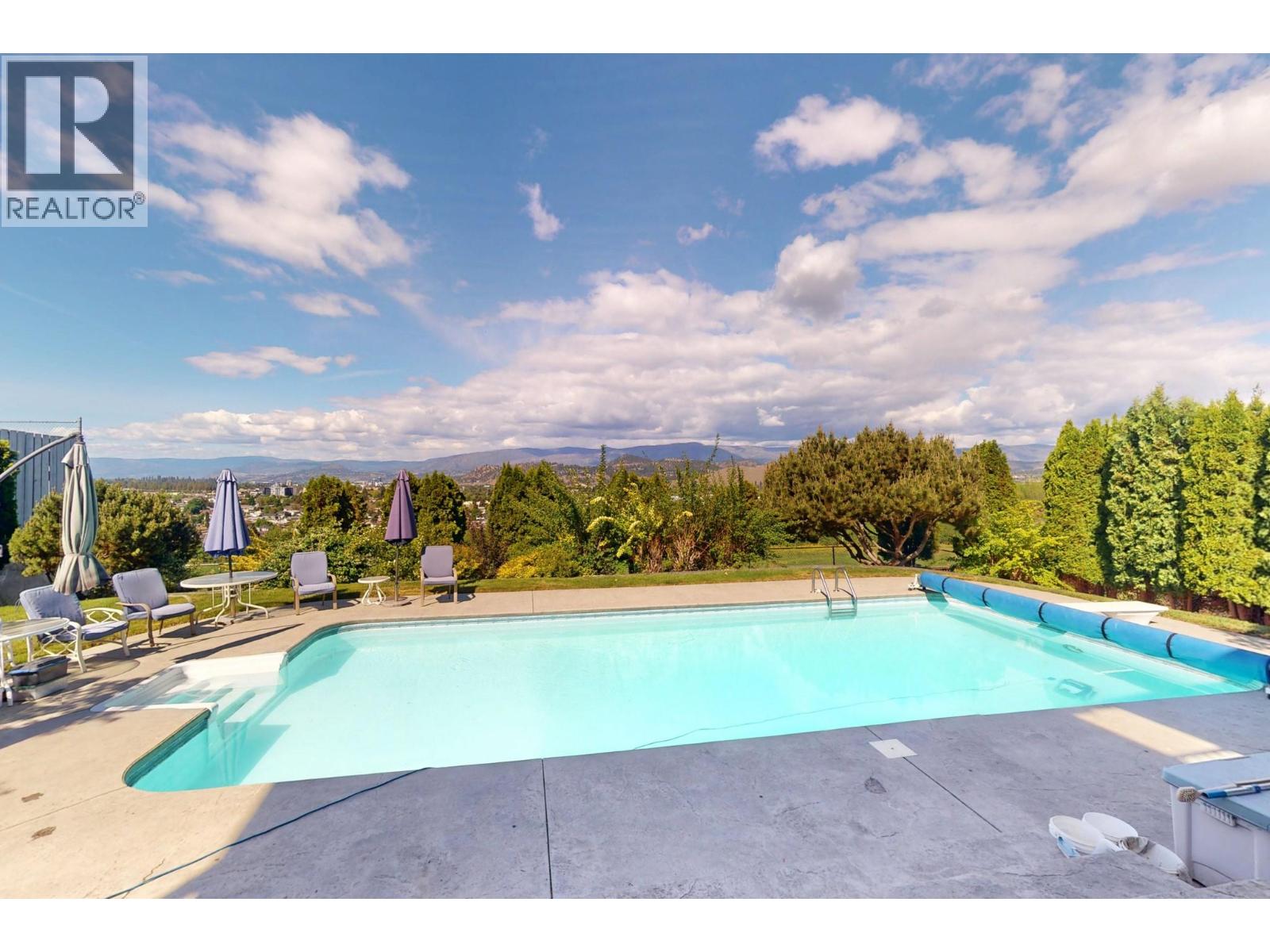 460 El Camino Road