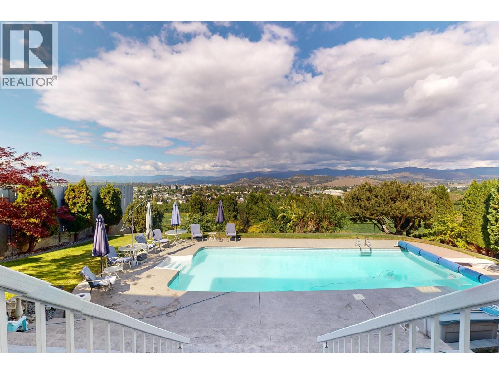 460 El Camino Road