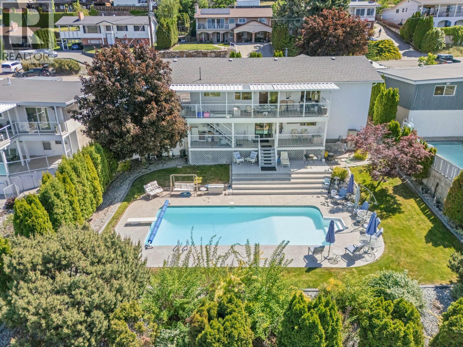 460 El Camino Road