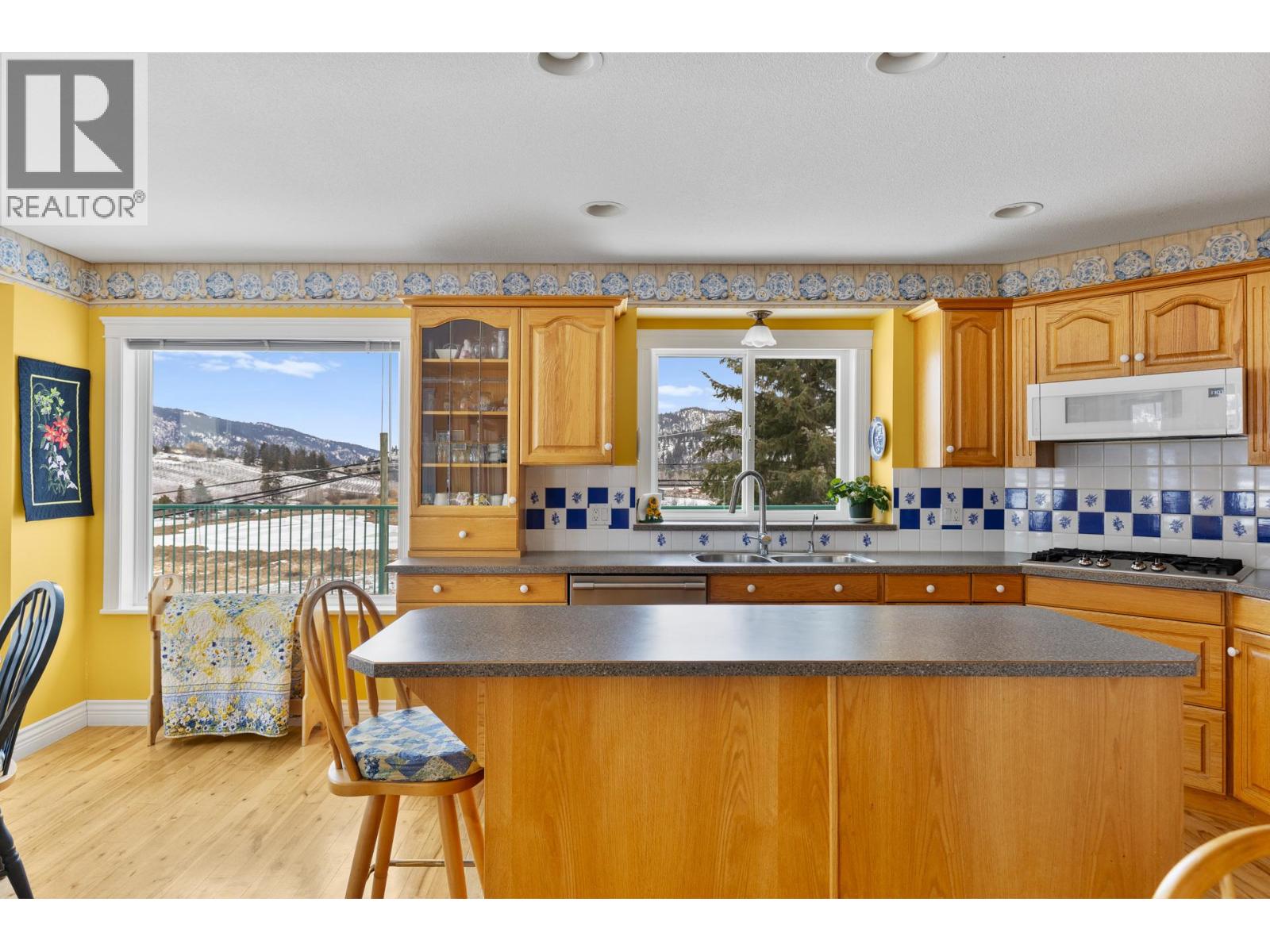 15326 Oyama Road