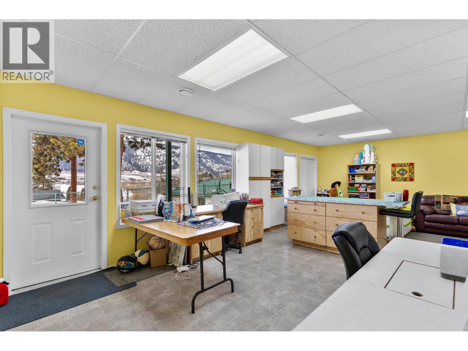 15326 Oyama Road