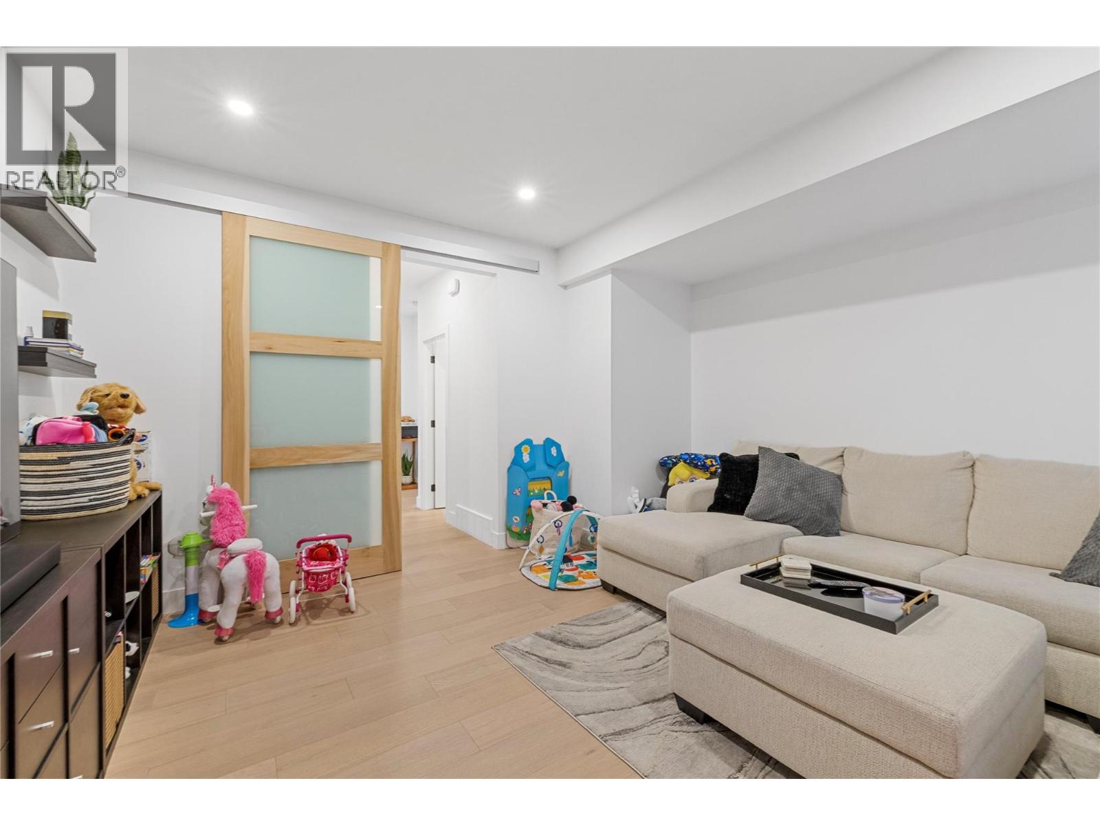 389 Moubray Road