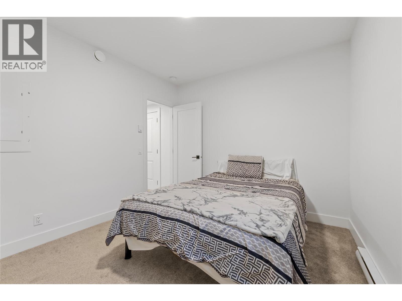 389 Moubray Road