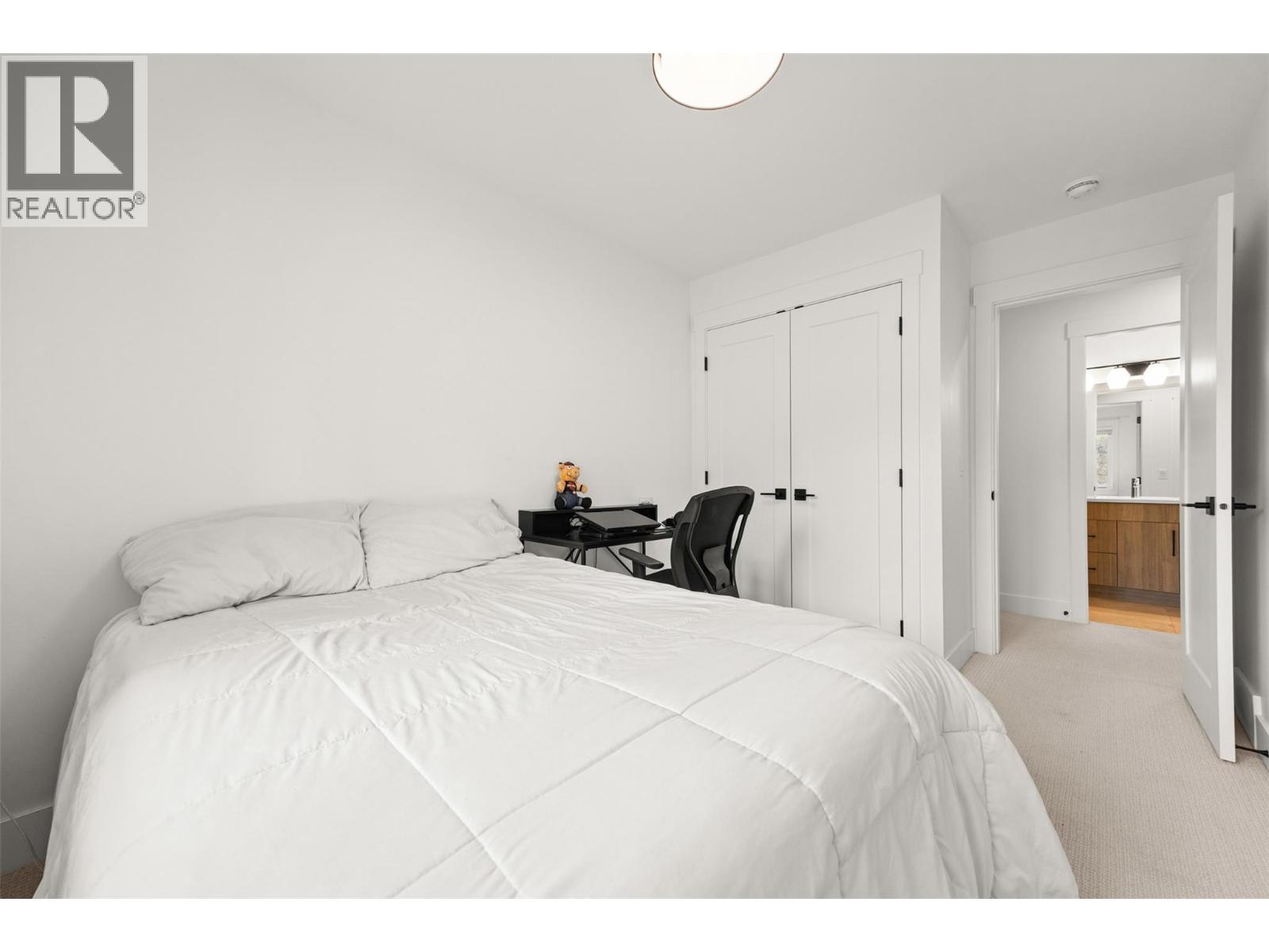2835 Canyon Crest Drive Unit# 25