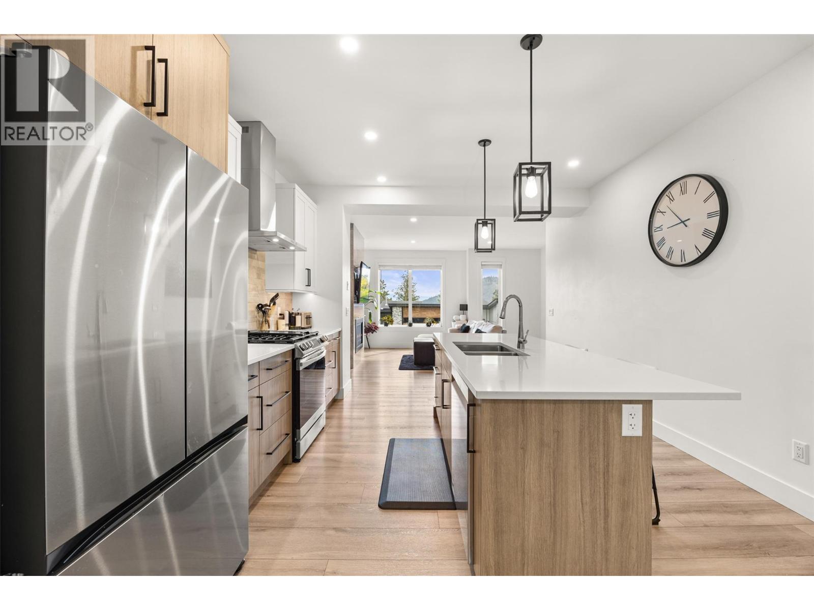 2835 Canyon Crest Drive Unit# 25