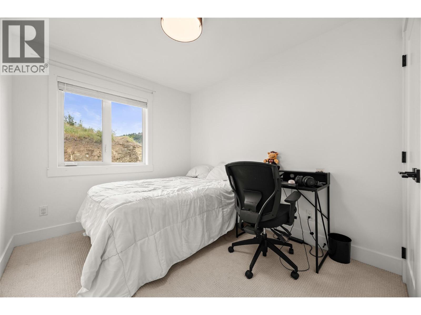 2835 Canyon Crest Drive Unit# 25