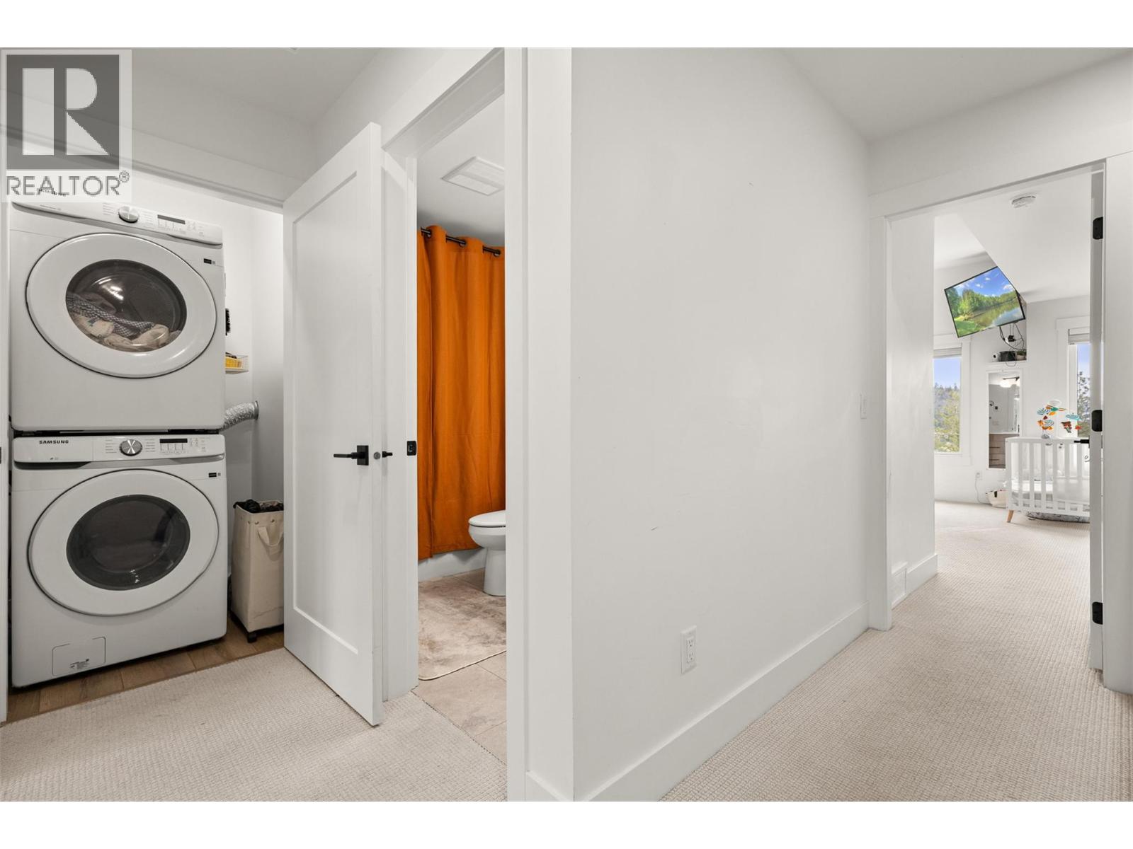 2835 Canyon Crest Drive Unit# 25