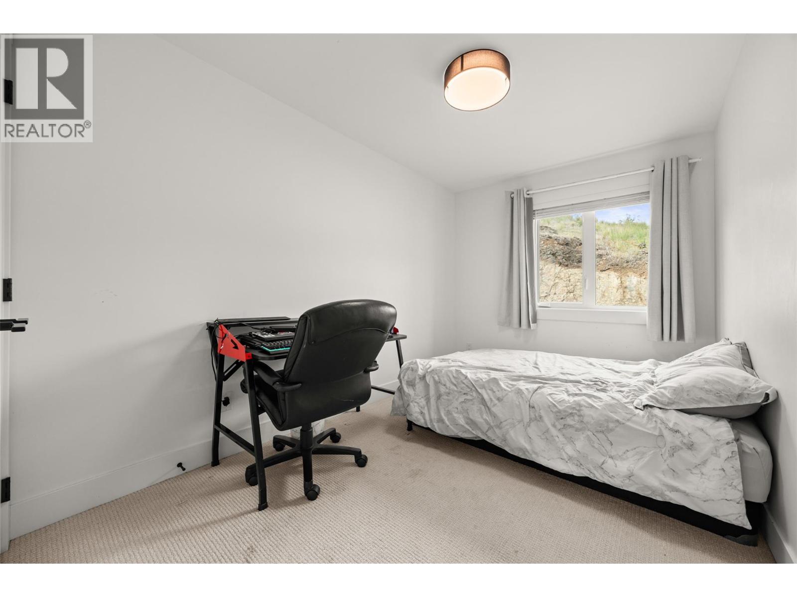 2835 Canyon Crest Drive Unit# 25