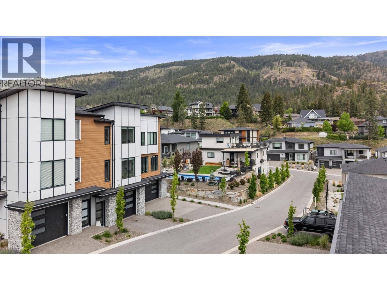 2835 Canyon Crest Drive Unit# 25
