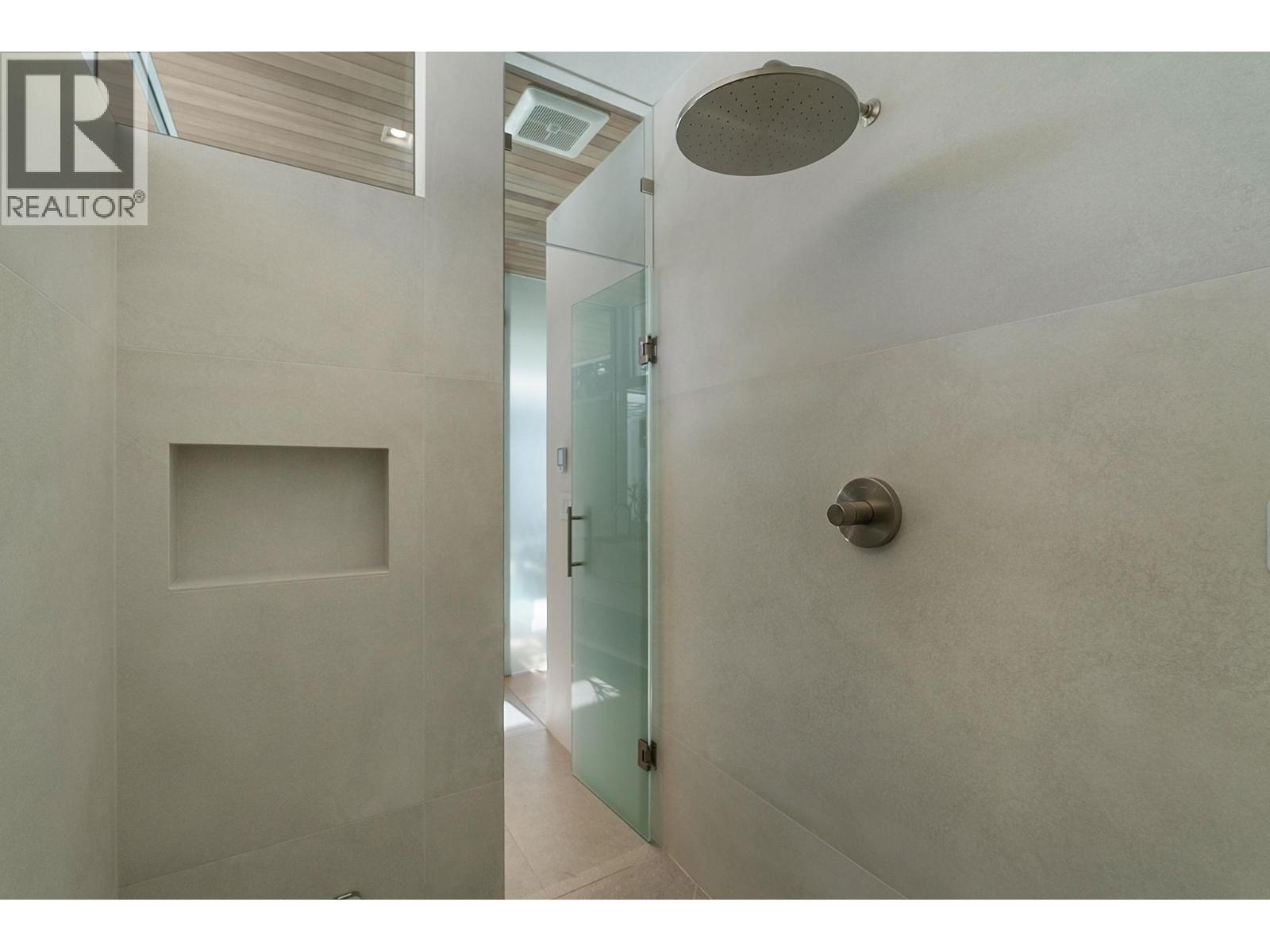 4110 Lakeshore Road