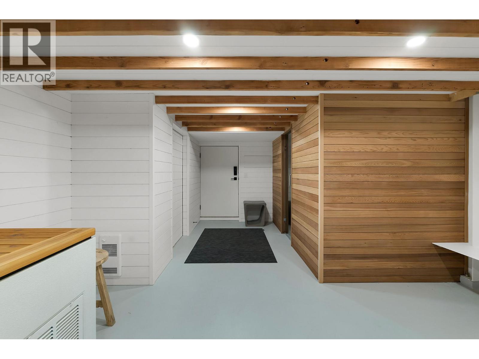 4110 Lakeshore Road