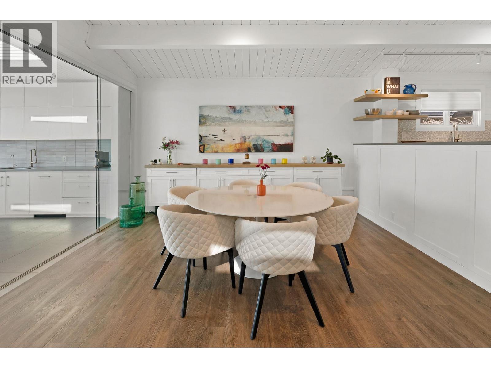 4110 Lakeshore Road