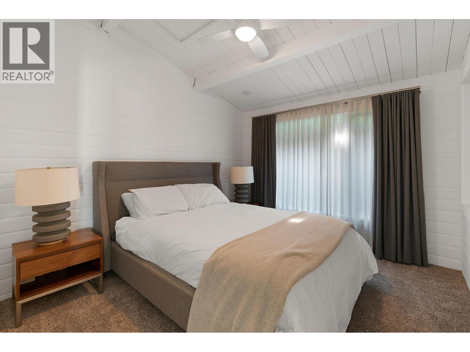 4110 Lakeshore Road