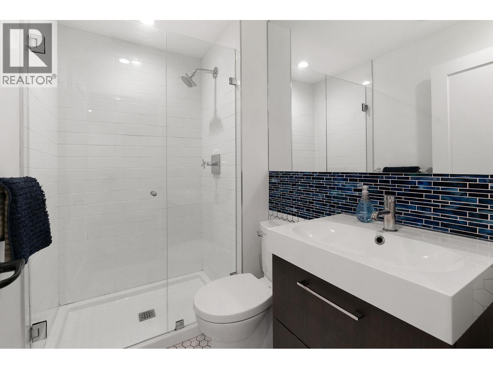4110 Lakeshore Road