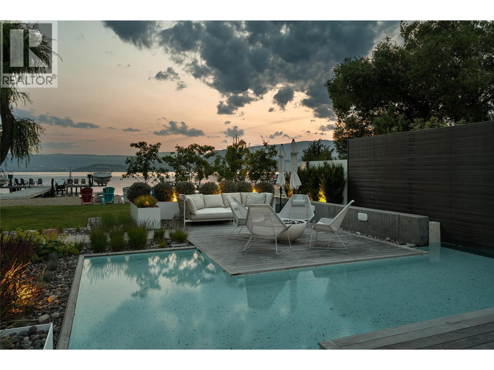 4110 Lakeshore Road