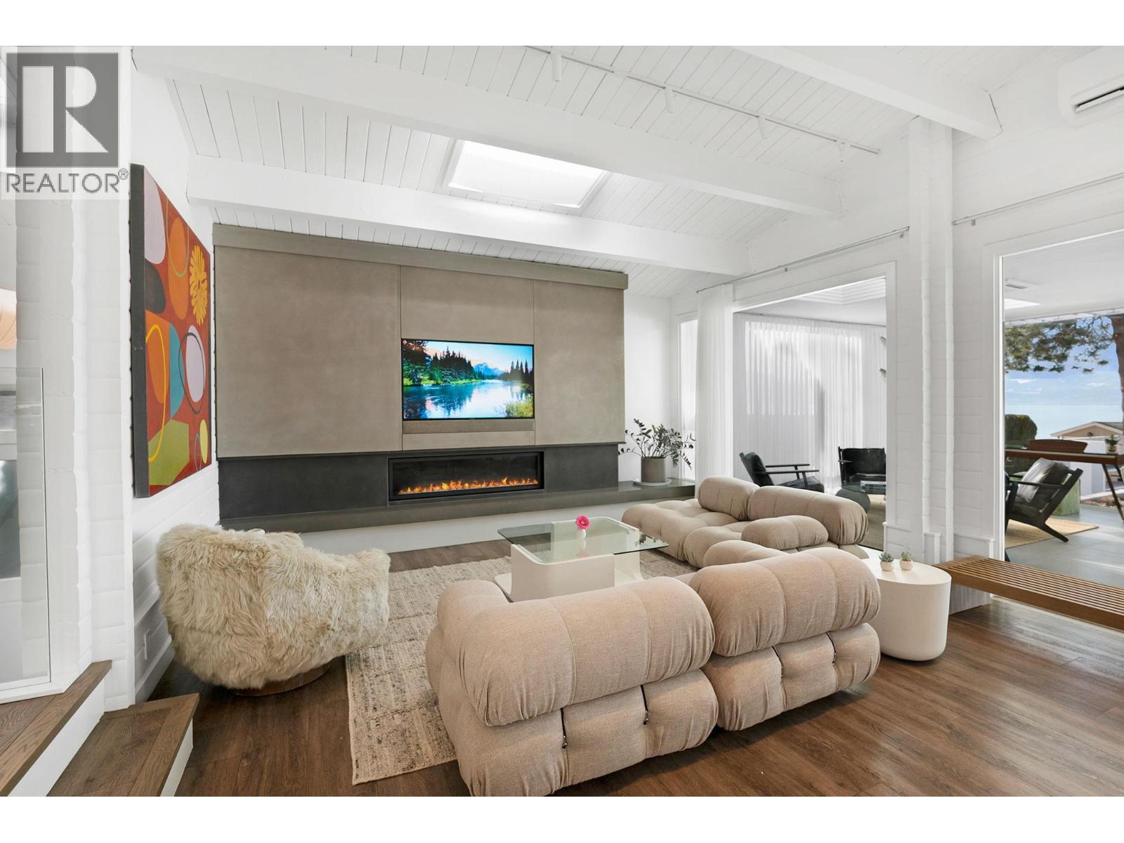4110 Lakeshore Road