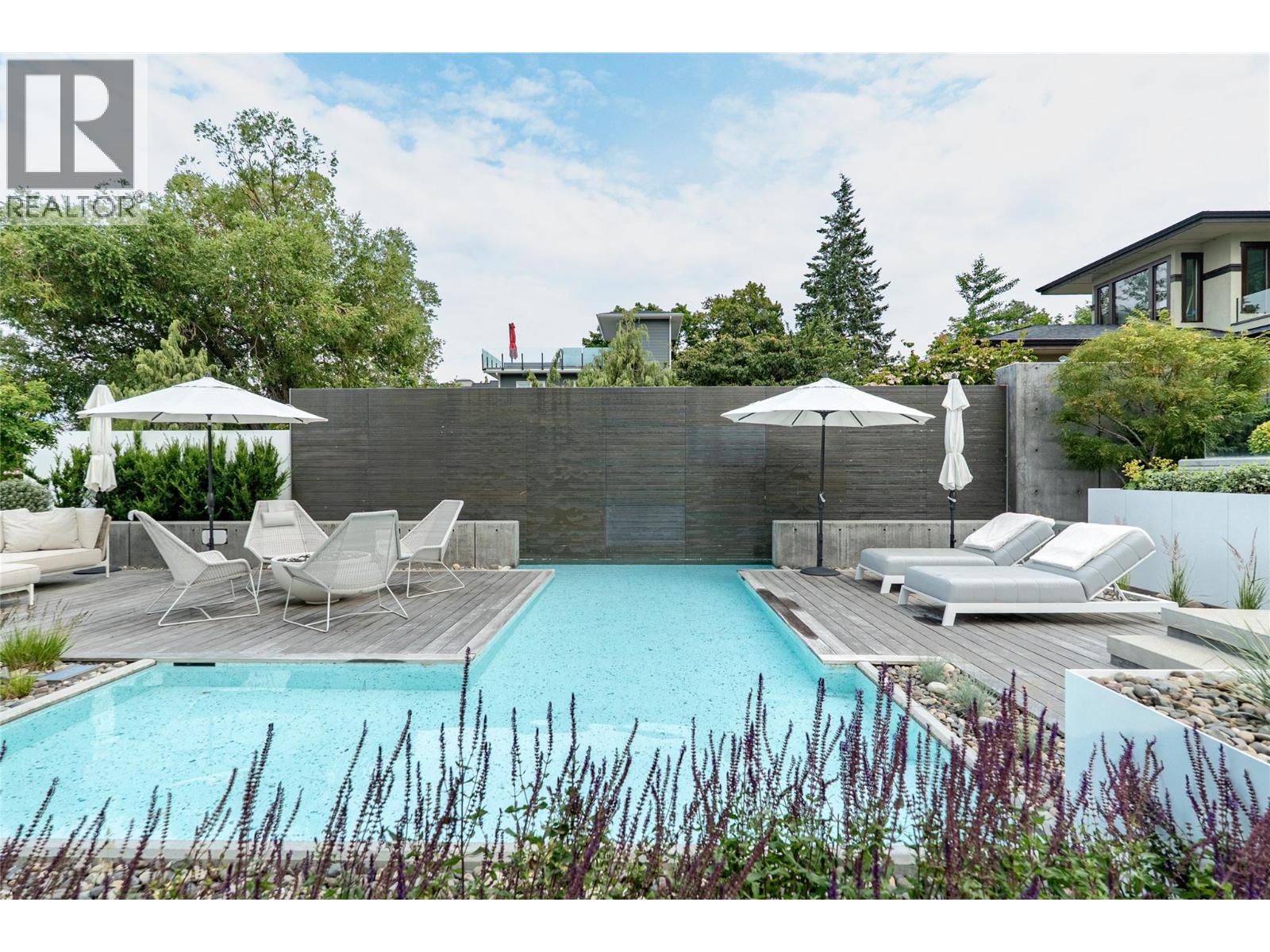 4110 Lakeshore Road