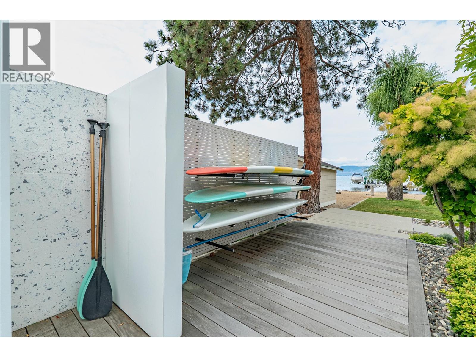 4110 Lakeshore Road