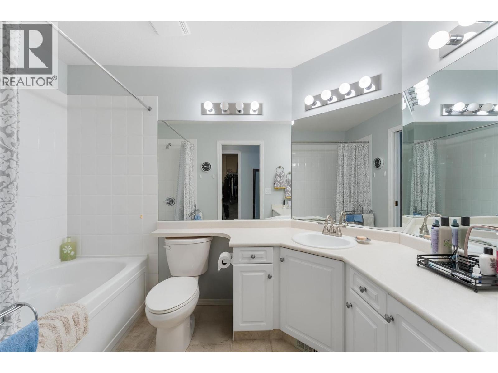 2250 Louie Drive Unit# 44