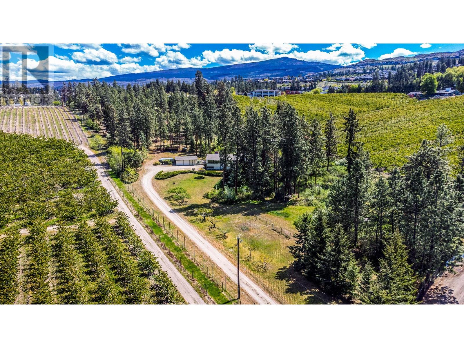 4729 Lakeshore Road