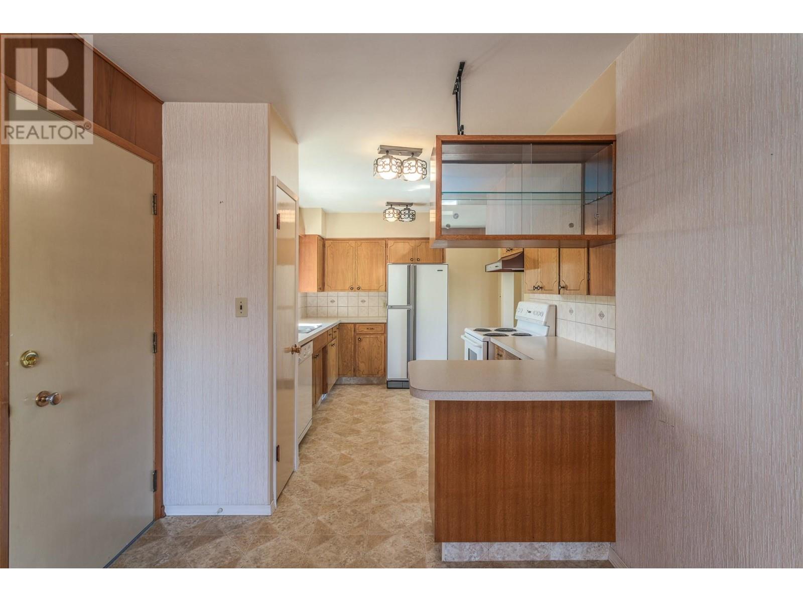 4729 Lakeshore Road