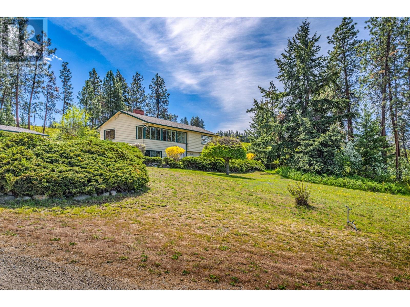 4729 Lakeshore Road