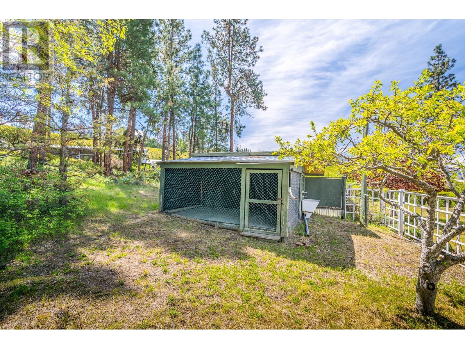 4729 Lakeshore Road