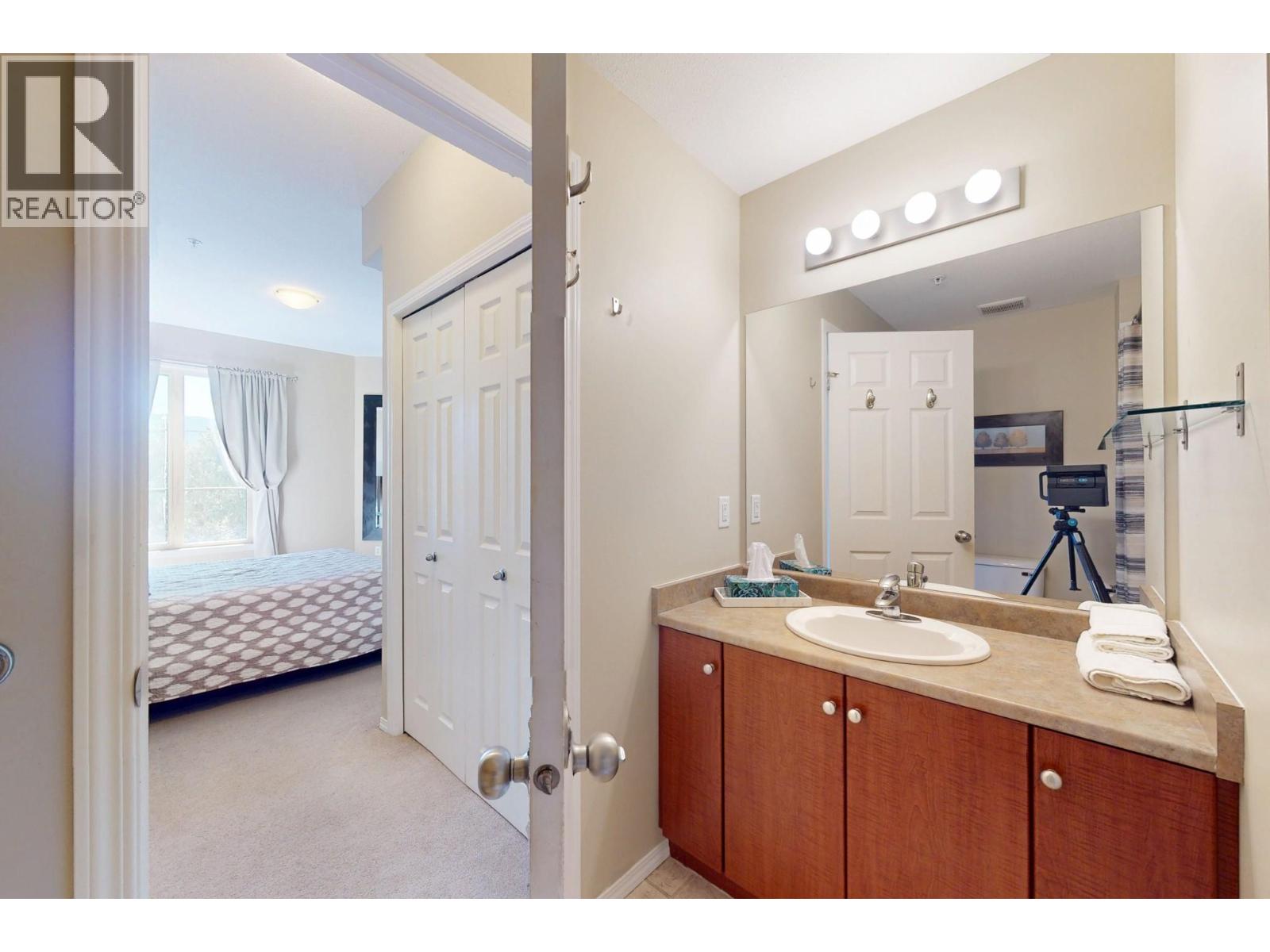 1875 Country Club Drive Unit# 1312