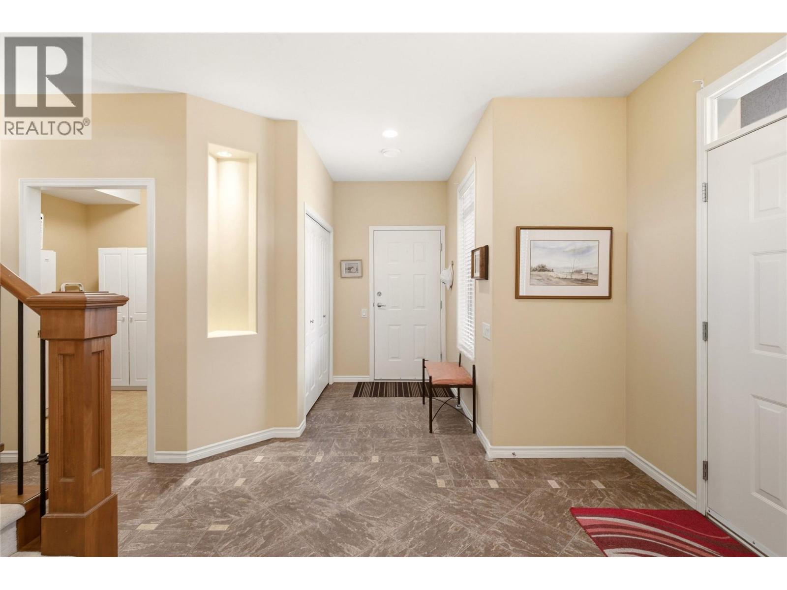 2213 Waddington Court Unit# 20
