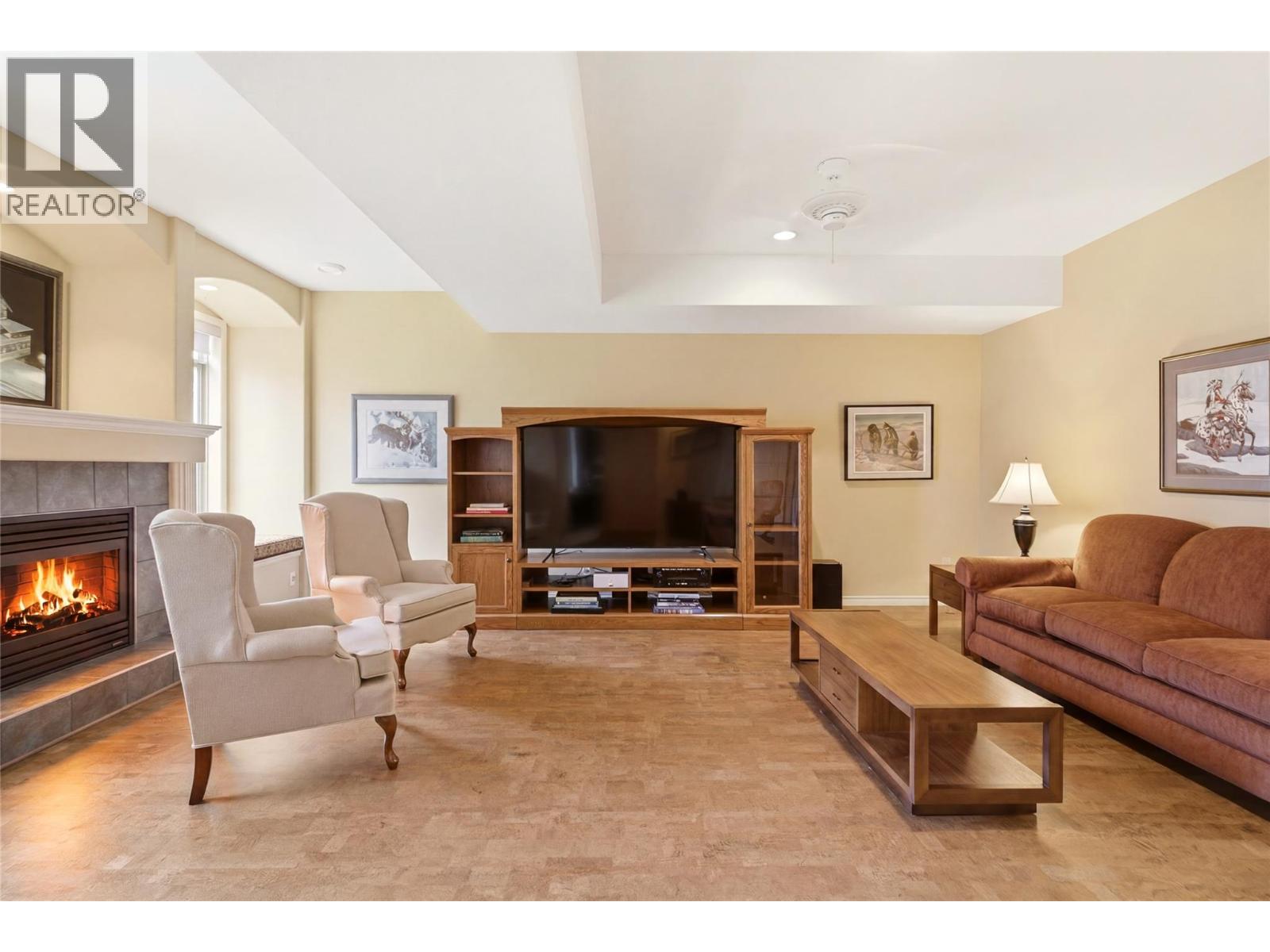 2213 Waddington Court Unit# 20