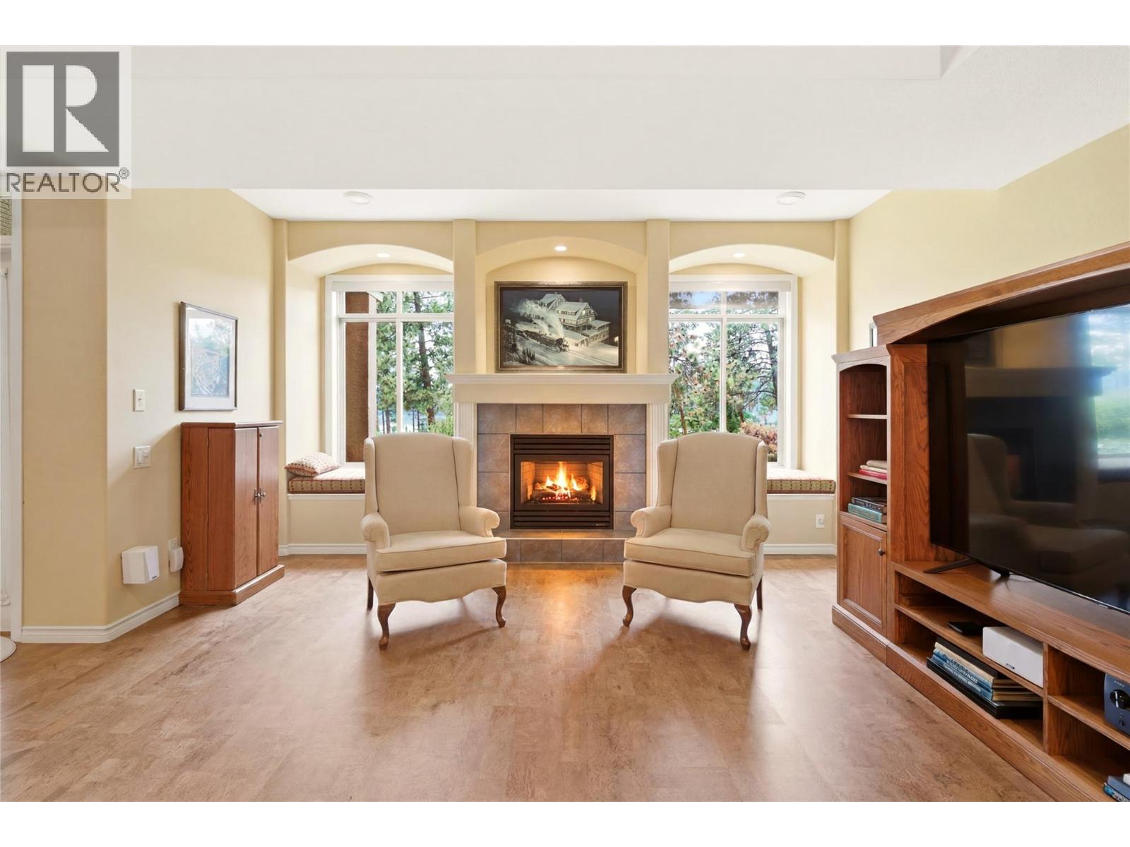 2213 Waddington Court Unit# 20