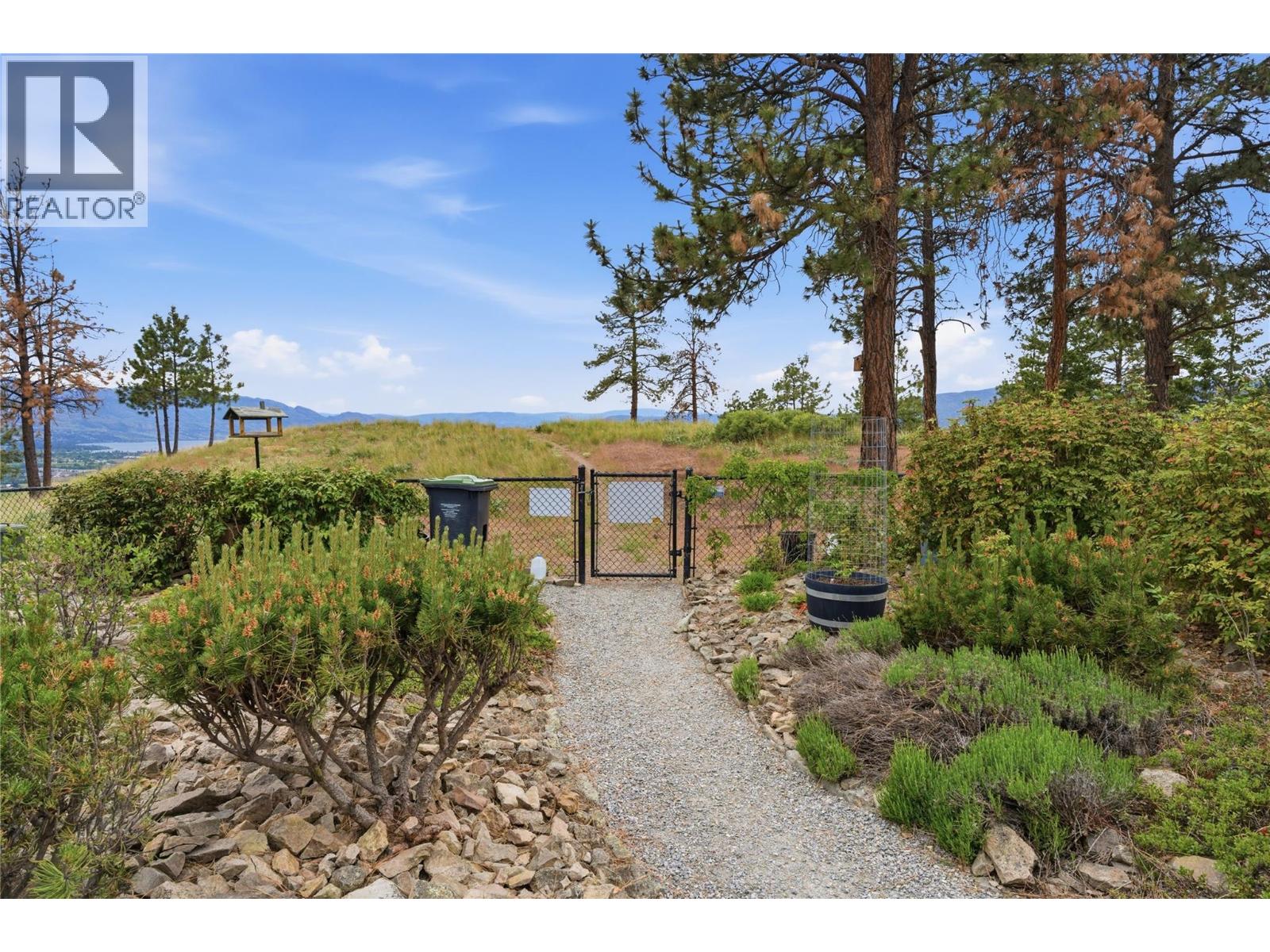 2213 Waddington Court Unit# 20