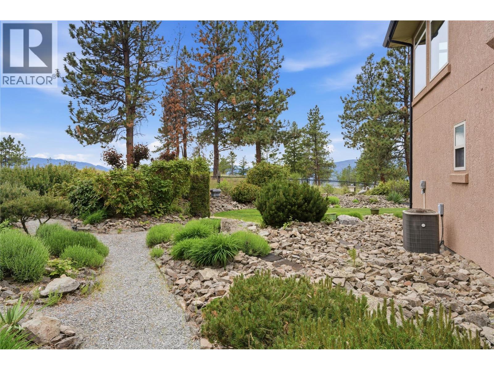 2213 Waddington Court Unit# 20
