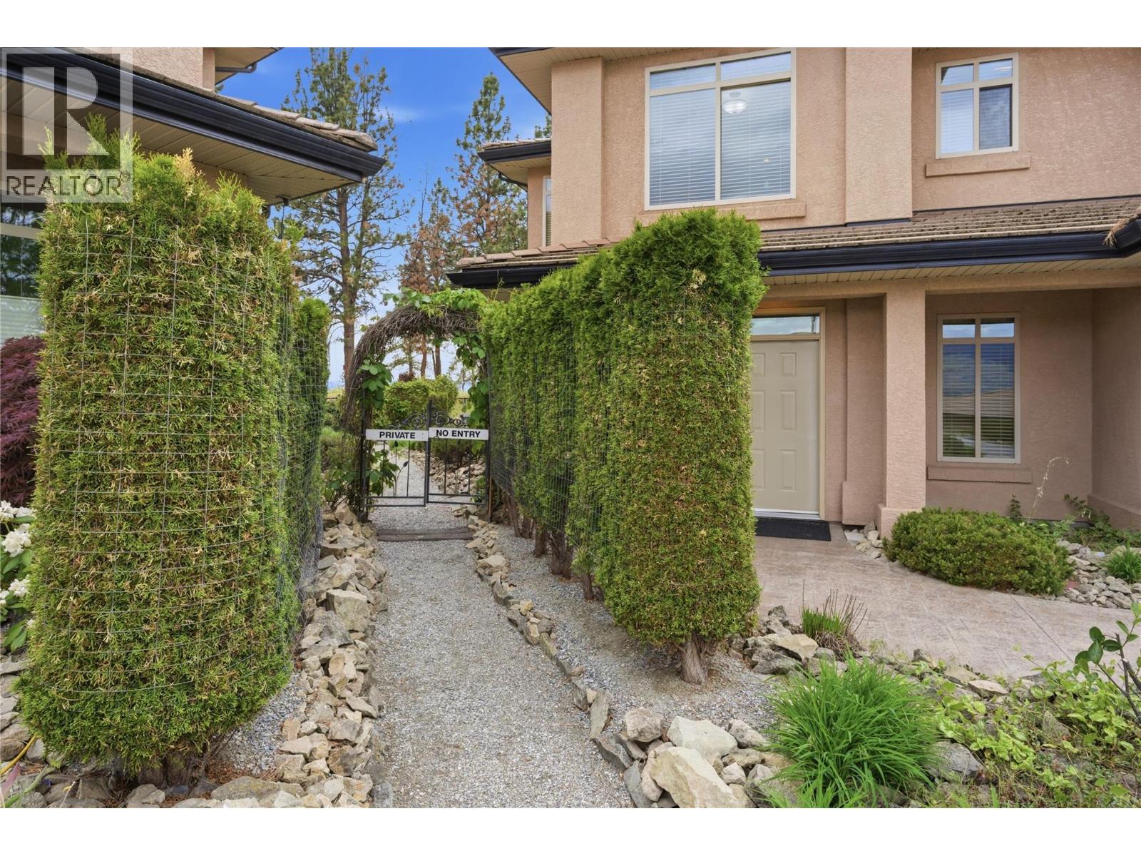 2213 Waddington Court Unit# 20