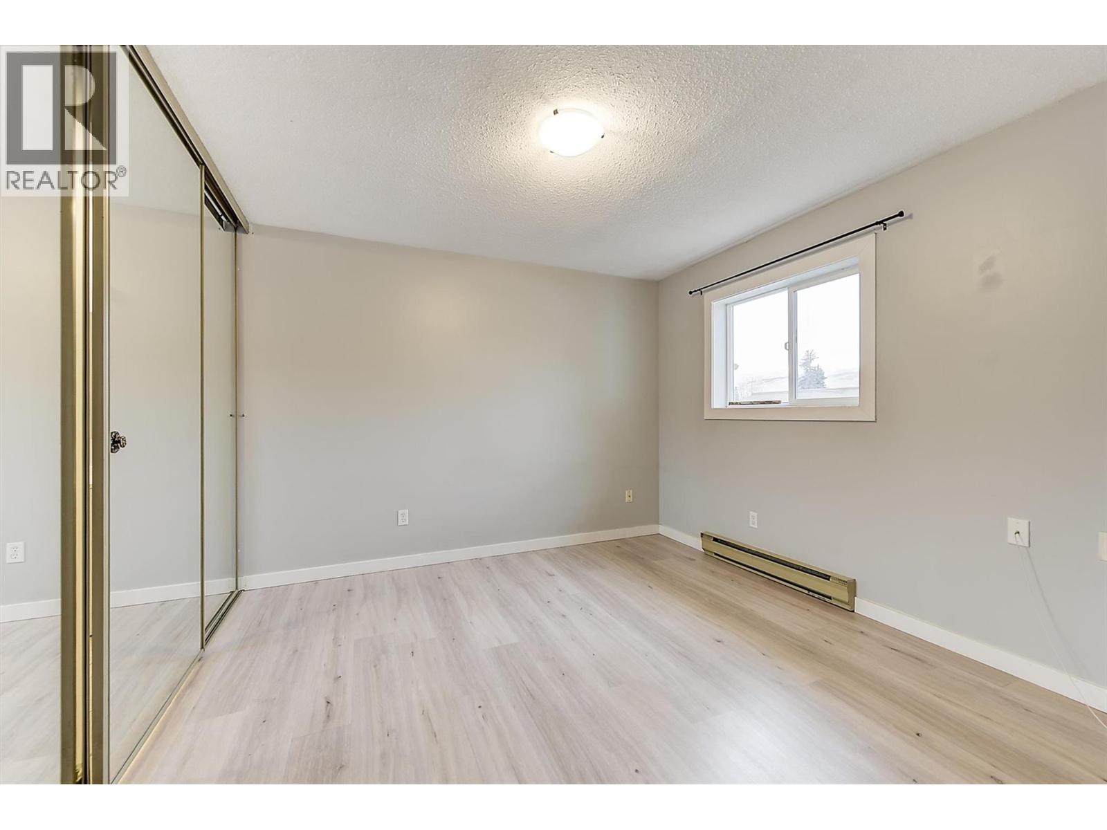240 McIntosh Road Unit# 209