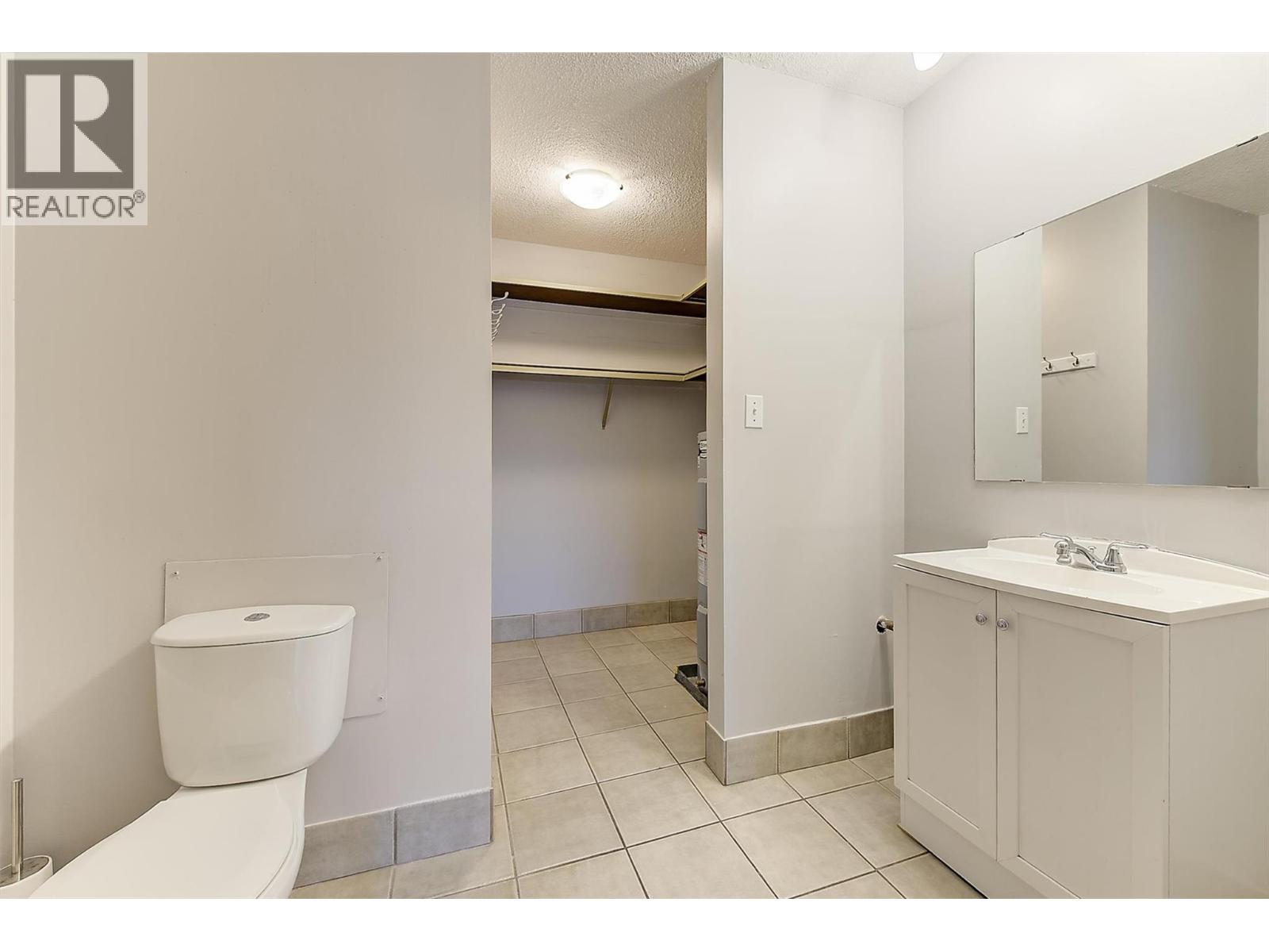 240 McIntosh Road Unit# 209