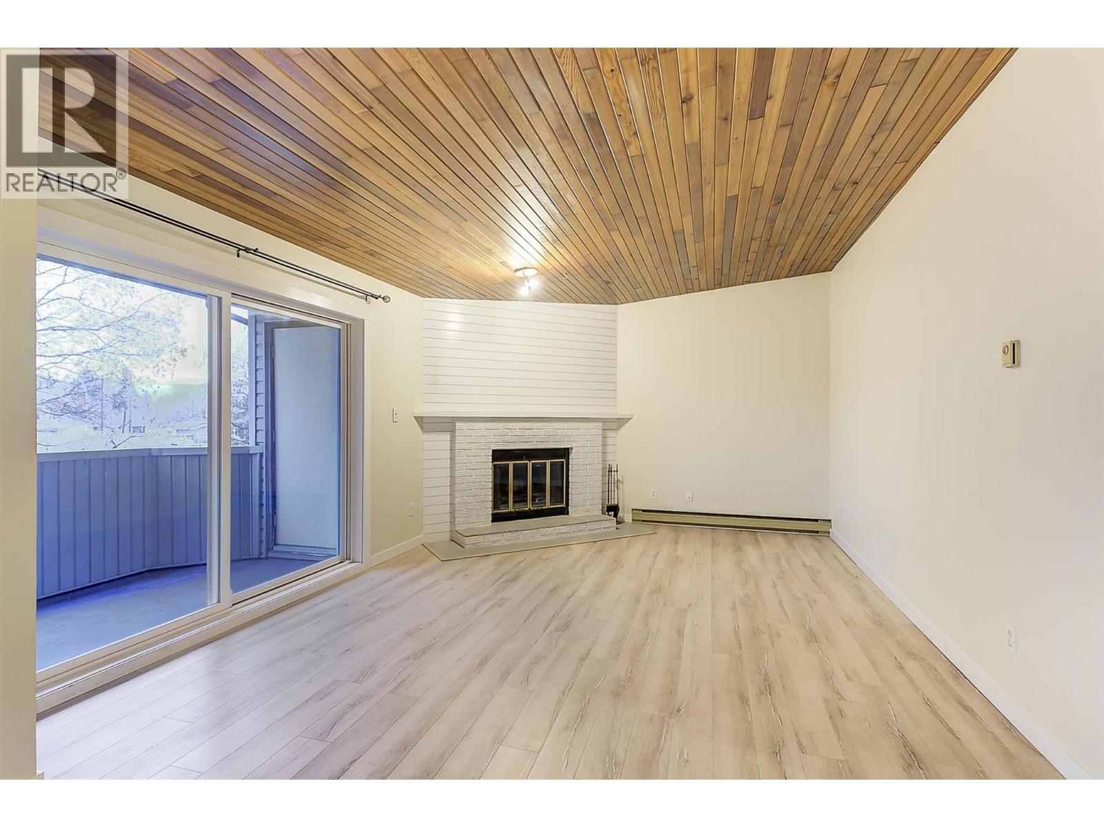 240 McIntosh Road Unit# 209