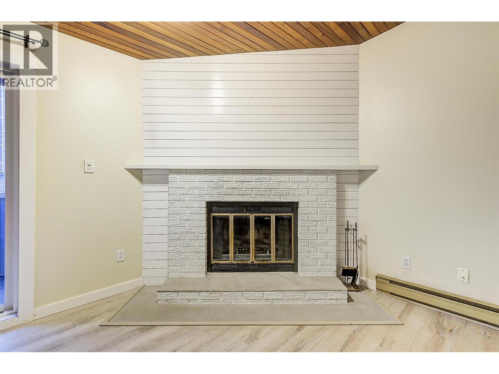 240 McIntosh Road Unit# 209