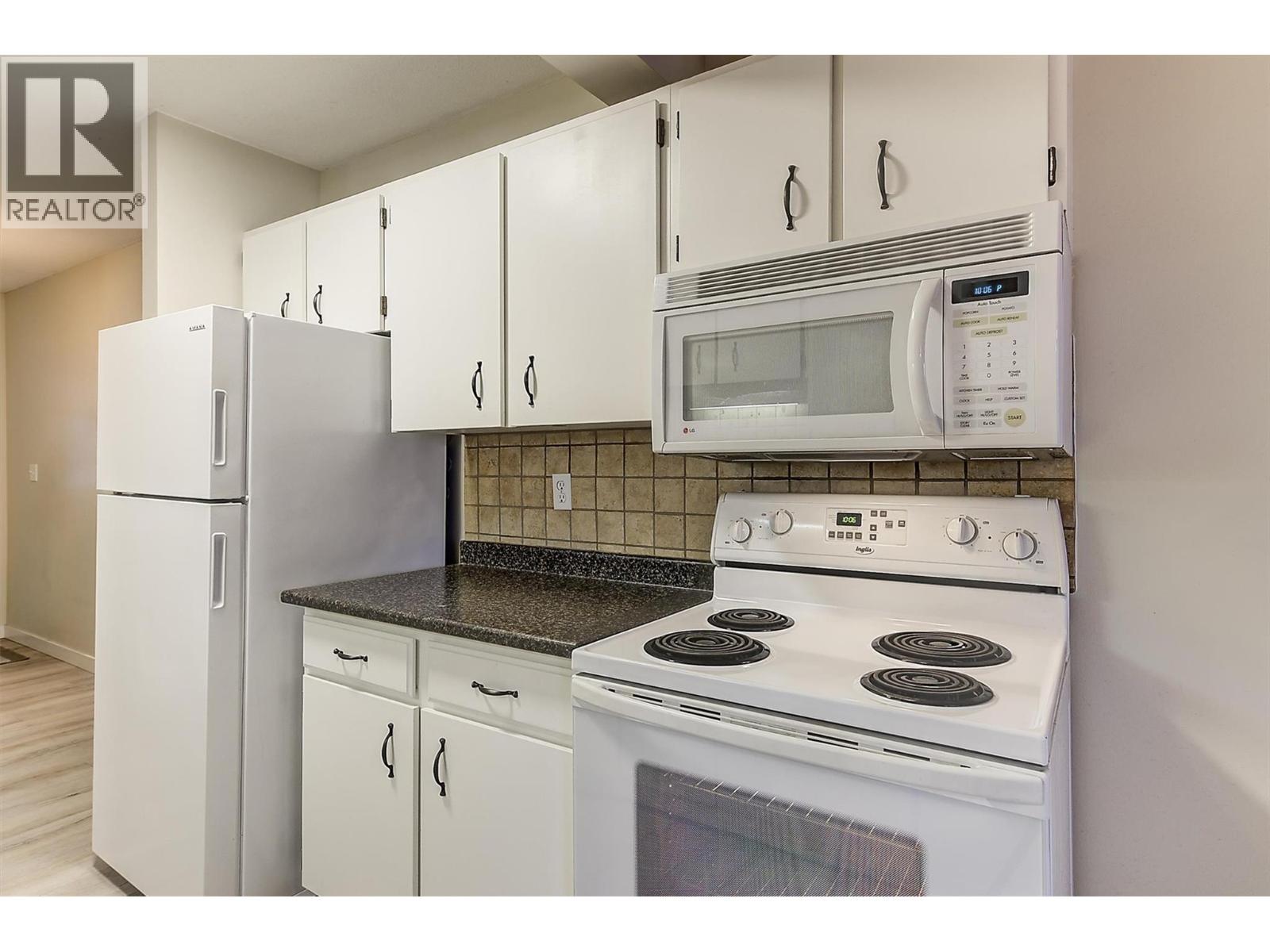 240 McIntosh Road Unit# 209