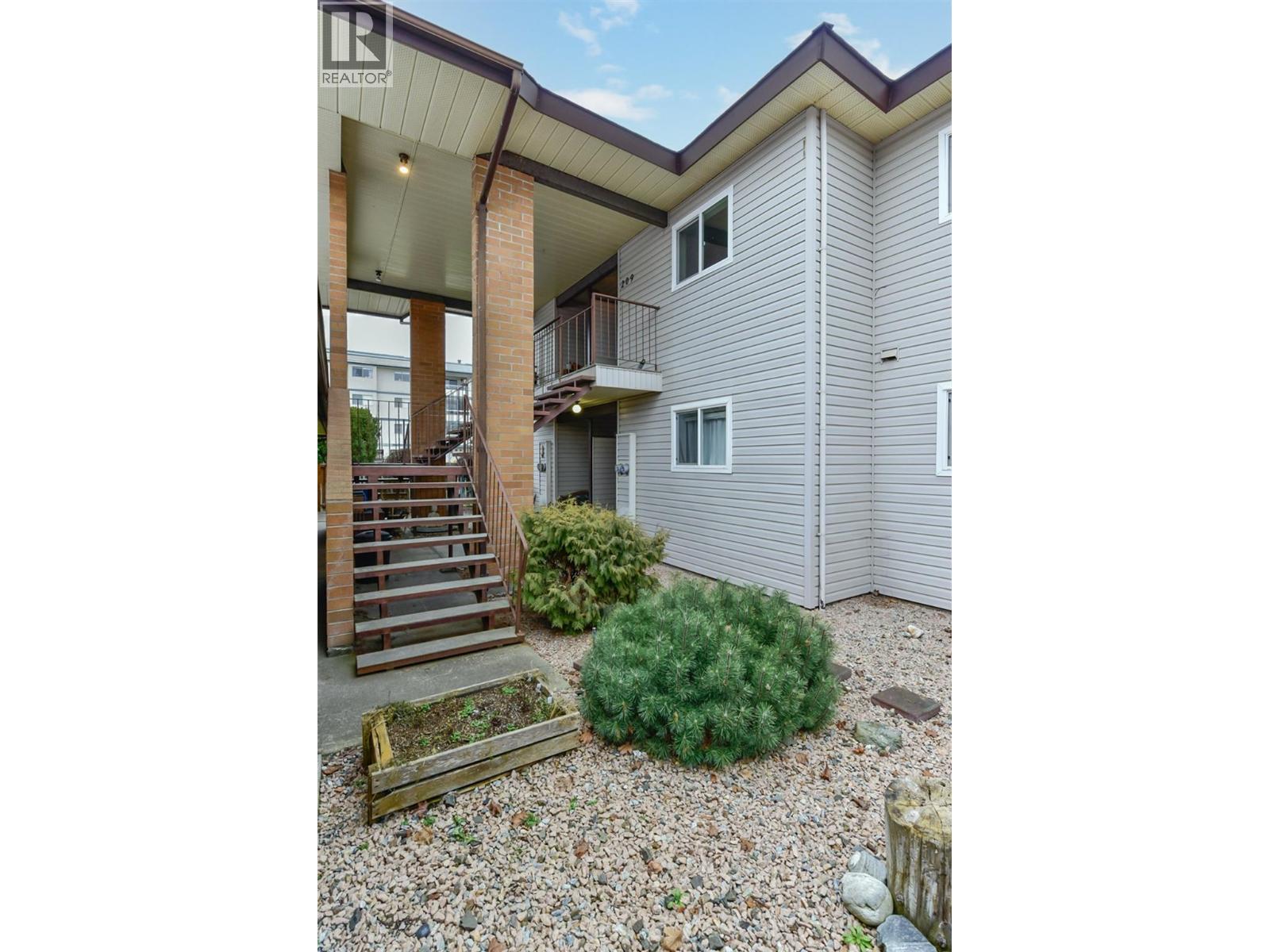240 McIntosh Road Unit# 209