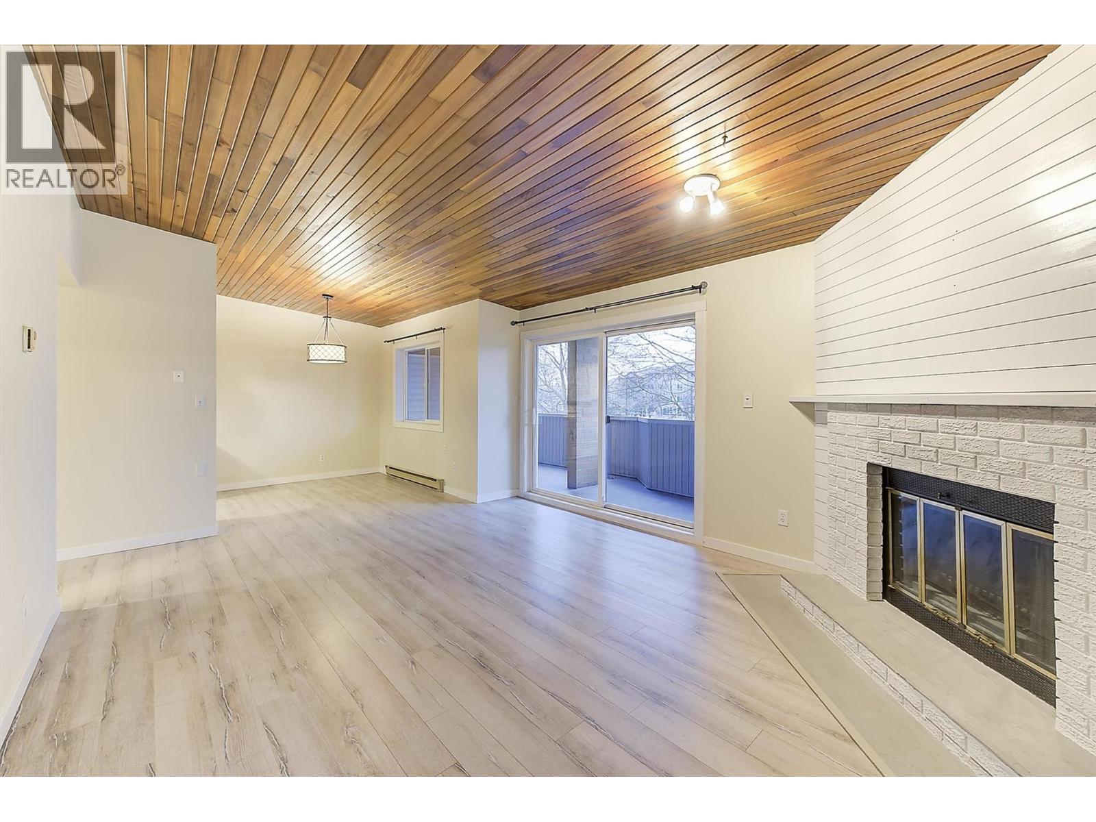 240 McIntosh Road Unit# 209