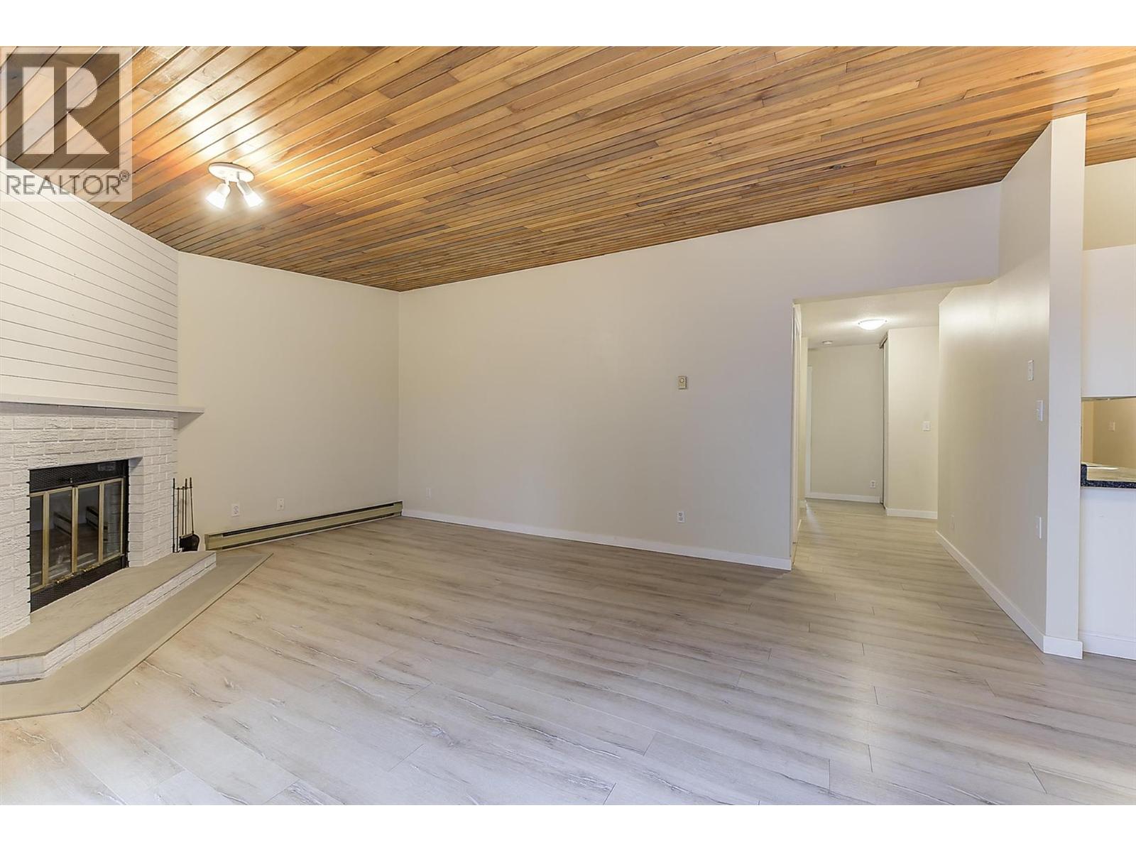 240 McIntosh Road Unit# 209